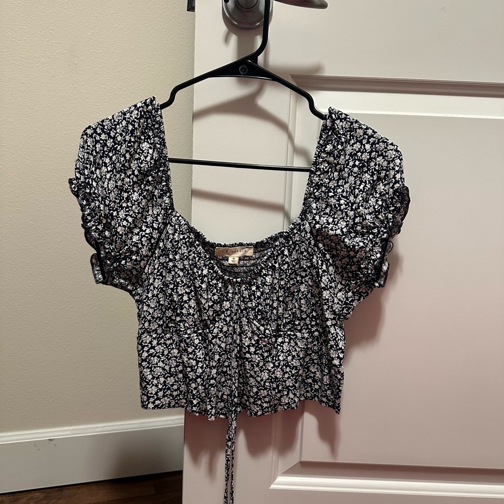 Crop top shirt